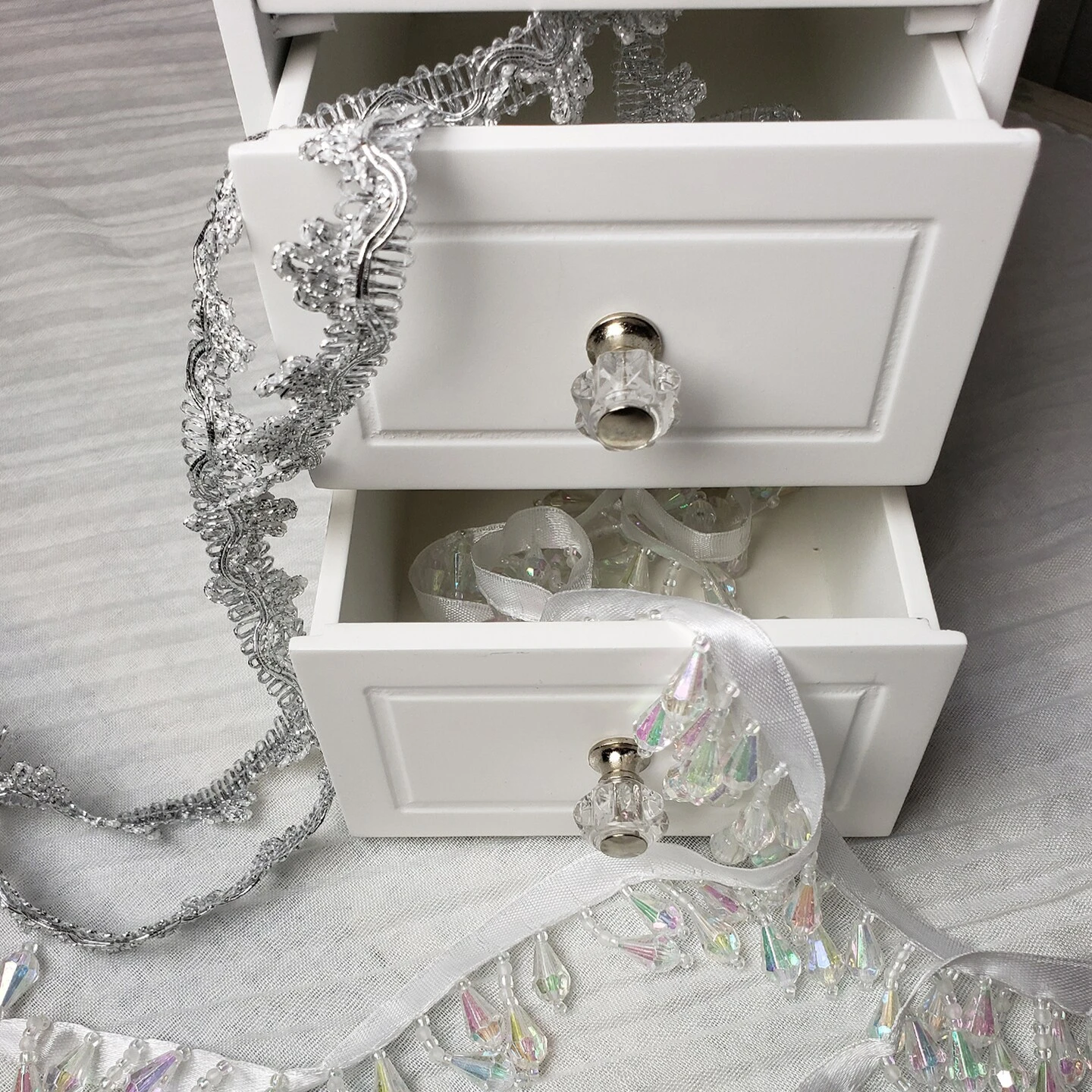 5 Yards Of Joanne Beaded Teardrop Fringe Trim | 5 Yard Cut Light Brown 7 5 Yards Of Joanne Beaded Teardrop Fringe Trim | 5 Yard Cut Light Brown - Image 5